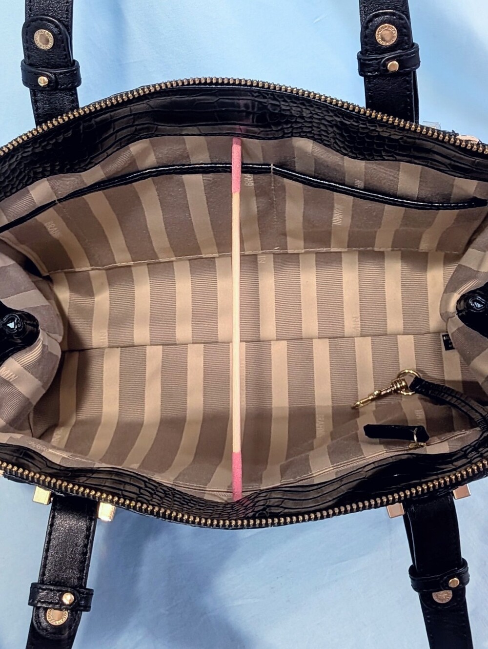 VEUC Brahmin Small Alice in Black Carlisle - Picture 5 of 9